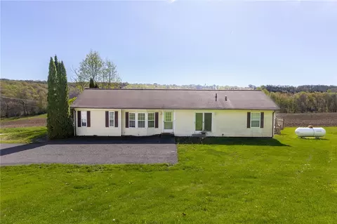 384 Old Sharon Rd, Mercer, PA 16137