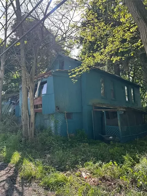853 Bovard Luxor Rd, Greensburg, PA 15601