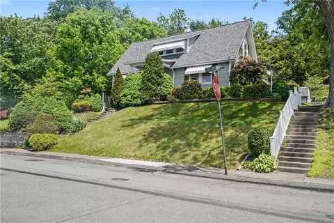 957 Orchard Ave, Greensburg, PA 15601