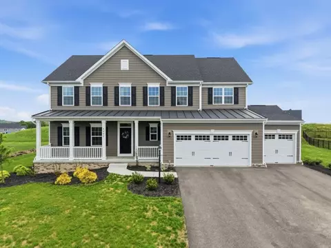 4042 Cross Creek Cir, Valencia, PA 16059