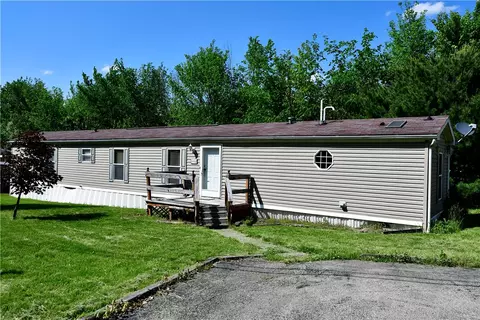 604 Deana Way, Rochester, PA 15074