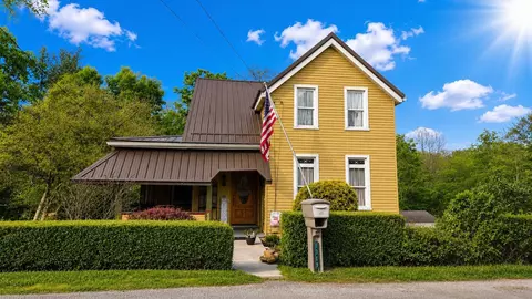 1329 Hancock, Vandergrift, PA 15690