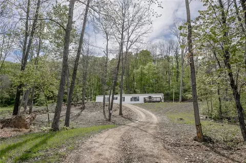 780 N Ridge Rd, Shelocta, PA 15774