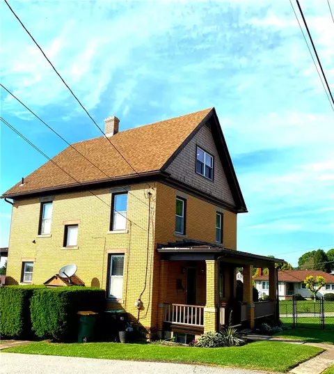 Exterior - 417 E 3rd Ave, Derry, PA 15627 photo 2 of 15