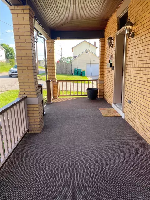Exterior - 417 E 3rd Ave, Derry, PA 15627 photo 4 of 15