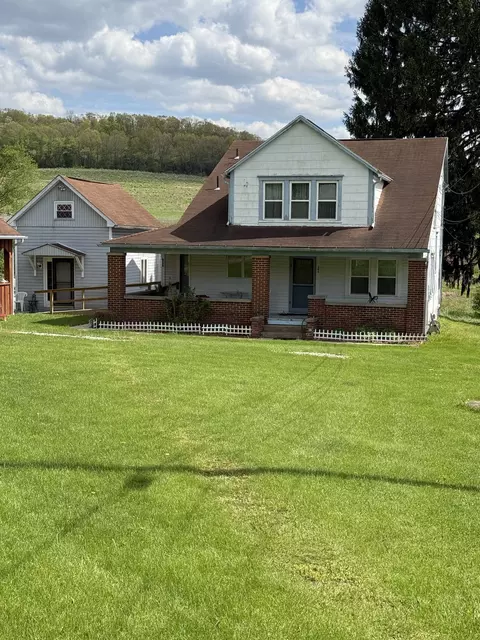 Undisclosed, Harmony, PA 16037