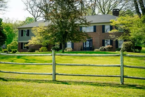 234 Strawberry Ln, Ligonier, PA 15658
