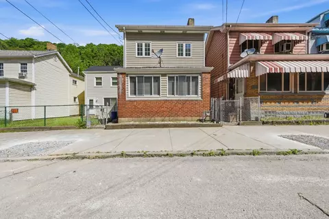 717 Saline, Pittsburgh, PA 15207