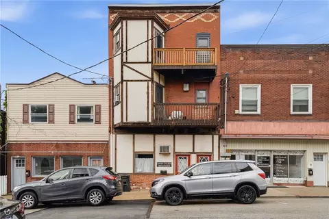 433 Cavitt Ave, Trafford, PA 15085