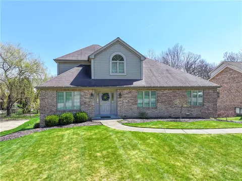 2011 Fortune Ct, Bridgeville, PA 15017