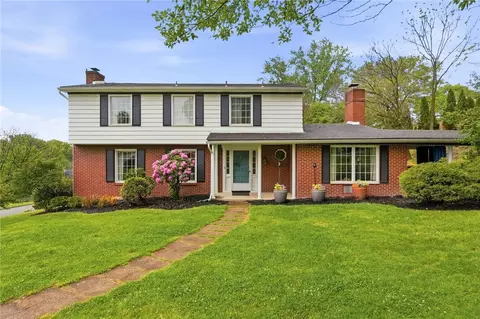 116 Hawthorne Dr, Pittsburgh, PA 15235
