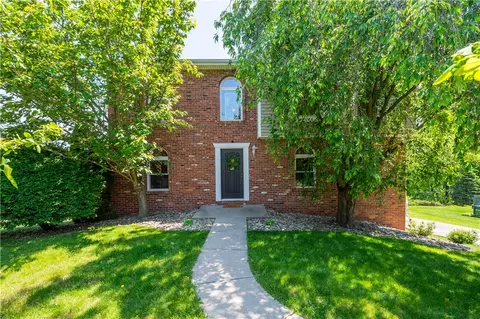 313 Pointview Dr, Mcdonald, PA 15057