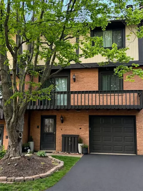 2764 Bingham, Pittsburgh, PA 15241