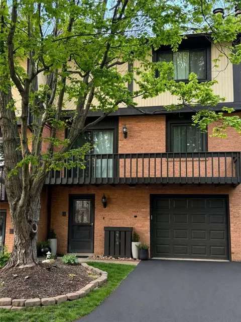 2764 Bingham, Pittsburgh, PA 15241