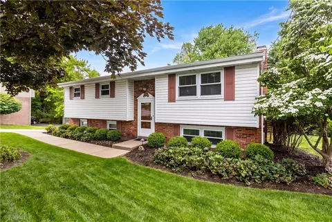 416 Peters Dr, Glenshaw, PA 15116
