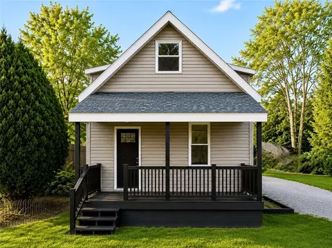444 4th Ave, New Eagle, PA 15067