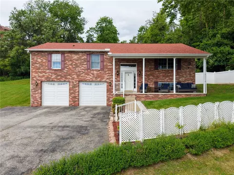 4222 Outlook Dr, West Mifflin, PA 15122