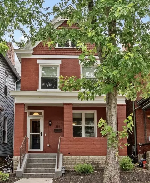 225 4th St, Aspinwall, PA 15215
