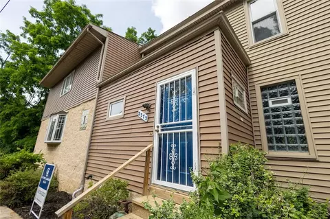 2373 Hopeland St, Pittsburgh, PA 15210