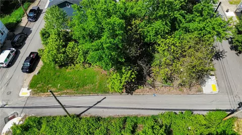1300 Stranmore St, Pittsburgh, PA 15212