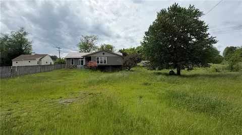 4949 Pleasant Unity Rd, Latrobe, PA 15650