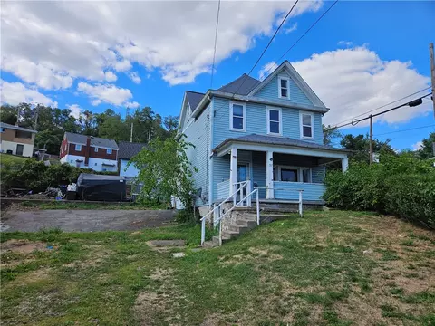37 Charles St, Dravosburg, PA 15034