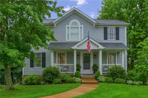 705 Helen Ct, Cranberry Township, PA 16066
