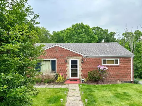 5218 Meadow St, Pittsburgh, PA 15236