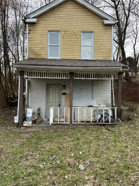 416 Cedarhurst St, Pittsburgh, PA 15210