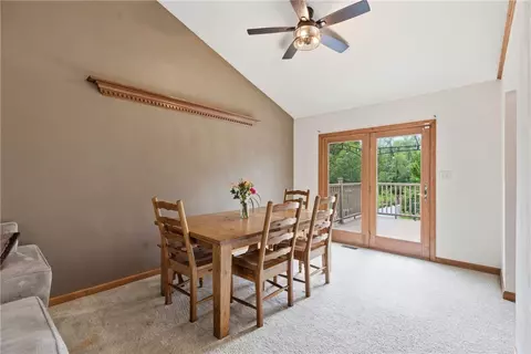 Dining - 72 4th St, Irwin, PA 15642 photo 1 of 2