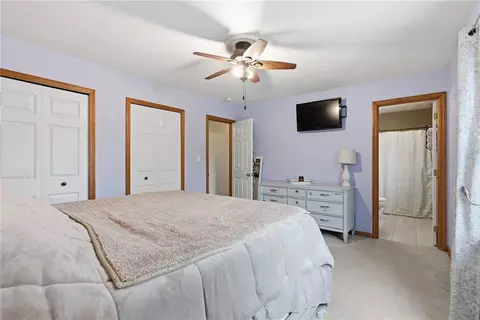 Bedroom - 72 4th St, Irwin, PA 15642 photo 1 of 6