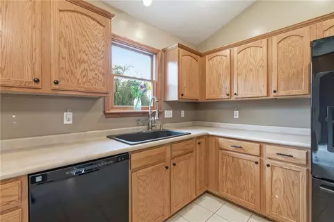 Kitchen - 72 4th St, Irwin, PA 15642 photo 3 of 3