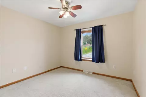 Bedroom - 72 4th St, Irwin, PA 15642 photo 5 of 6