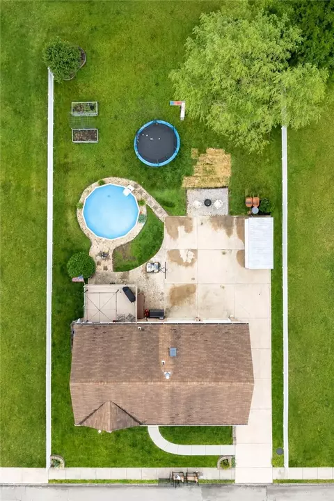 View/Area - 72 4th St, Irwin, PA 15642 photo 1 of 4