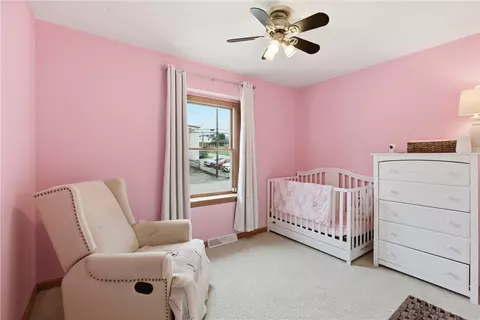 Bedroom - 72 4th St, Irwin, PA 15642 photo 3 of 6