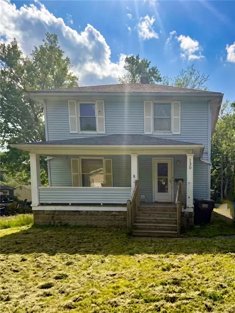 130 Baker Ave, Hermitage, PA 16148