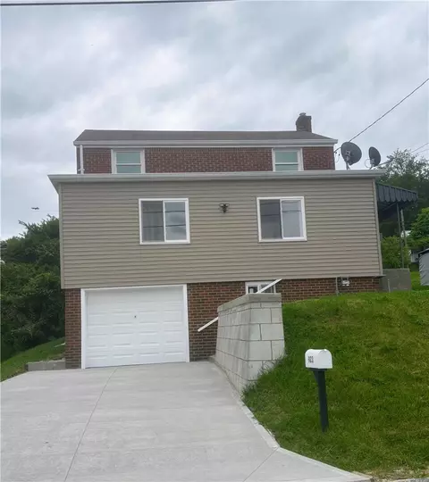 923 7th Ave, Elizabeth, PA 15037