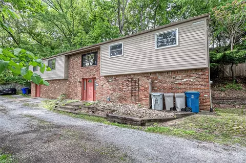 1023 Middle Rd, Glenshaw, PA 15116