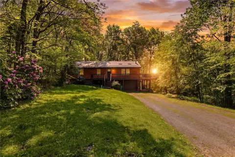 275 Aspen Mountain Rd, Boswell, PA 15531