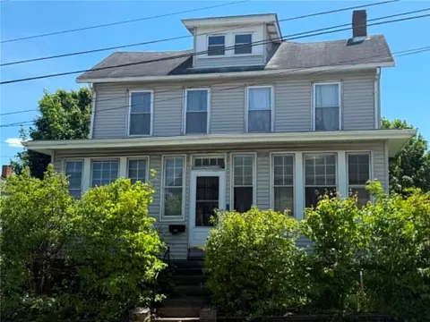 14 E Church St, Masontown, PA 15461