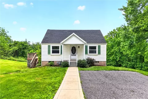 124 Bunker Hill Rd, Aliquippa, PA 15001
