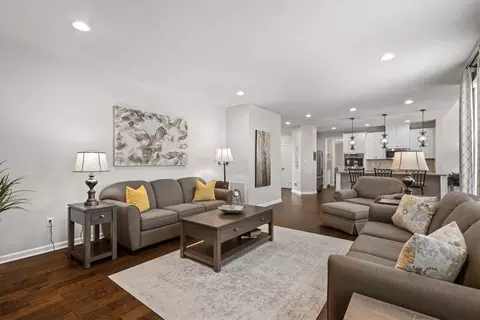 Living - 307 Longmore Dr, Mars, PA 16046 photo 2 of 2
