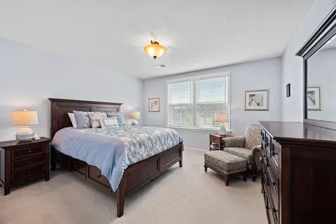Bedroom - 307 Longmore Dr, Mars, PA 16046 photo 4 of 5