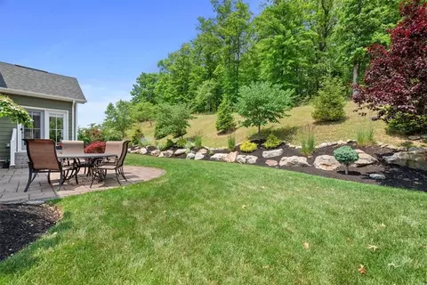 Exterior - 307 Longmore Dr, Mars, PA 16046 photo 5 of 8