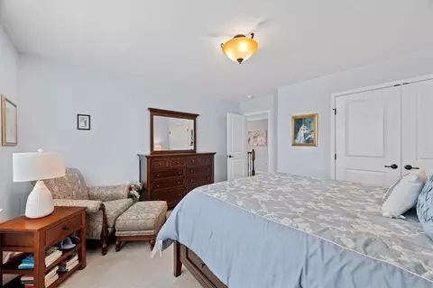 Bedroom - 307 Longmore Dr, Mars, PA 16046 photo 5 of 5