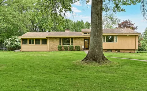 10595 Crest Rd, Wexford, PA 15090
