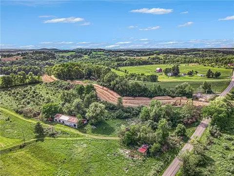 150 Iseman Rd, Freeport, PA 16229 photo 5