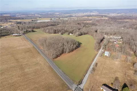 7355 Penn Ave, Somerset, PA 15501