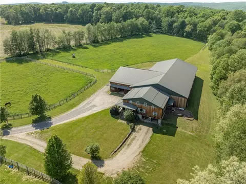 429 Old Distillery Rd, Stahlstown, PA 15687