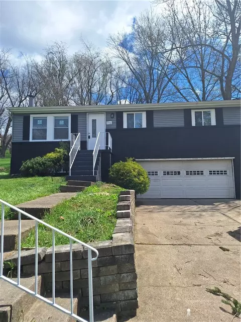 6069 Mcpherson Ave, Bethel Park, PA 15102